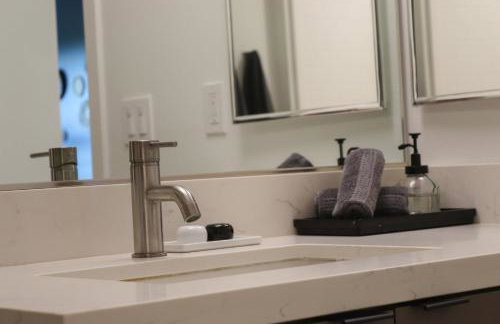 Bright & Cozy Getaway with Pool Free Parking 10 mins Disneyland - Foto 58