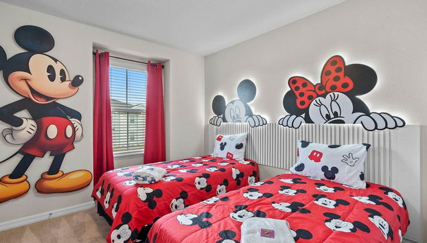 Beautiful 5BR Home Private Pool and Themed Rooms - Foto 3, Habitación