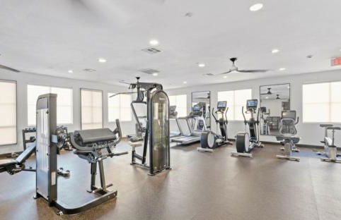 Charming 3BR Apartment | Near Disney + Arcade - Foto 36