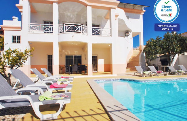 Villa Nespereira - Photo 1