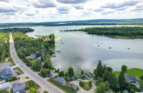 Tiny House Cottage 5 with Crooked Lake Access! - Foto 26