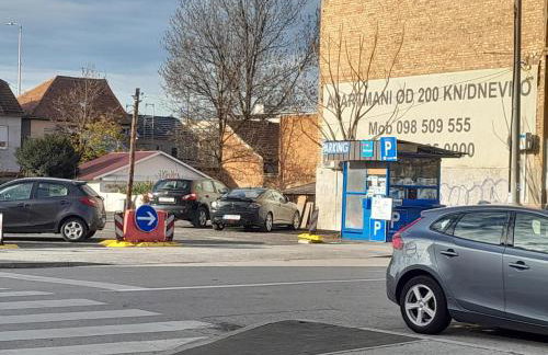 Johnny Apartment, public parking nearby - Foto 37