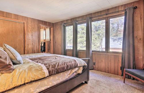 Retro Rhinelander Lake Retreat with Fire Pit! - Foto 18