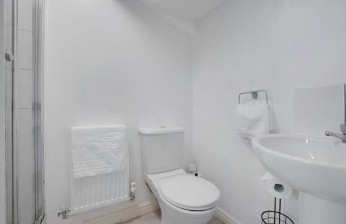 New! Spacious Retreat for 10 Perfect for Families! - Photo 24