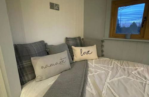 The Hut@Trefechan Wen - Coastal Coziness! - Photo 8