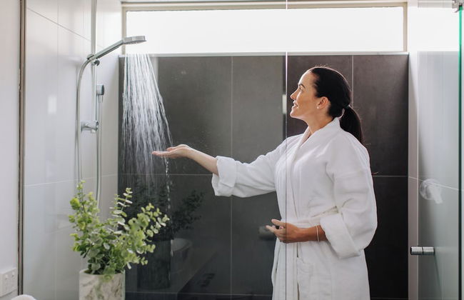 Mansi on Raymond - Photo 63