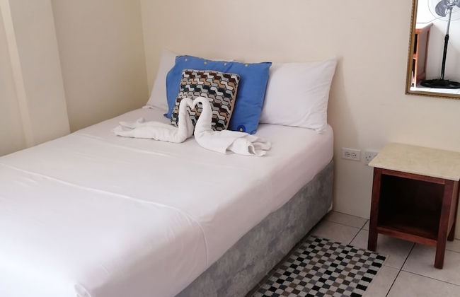 Louislyn Apartments - Photo 7