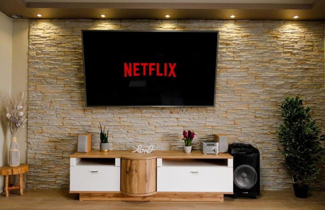 Valentino - With Pool - H - Photo 11