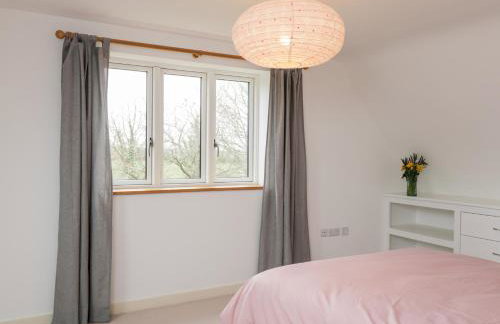 High Cogges Farm Holiday Cottages - Photo 31