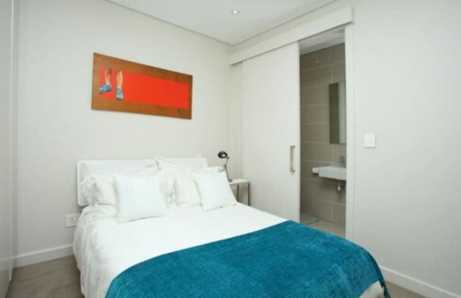 Sandton Skye Apartment - 616 - Photo 13