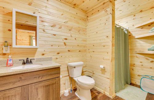 Hike and Fish Marlinton Cabin with Fire Pit and Views! - Foto 12