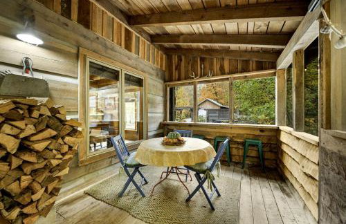 Impressive Log Cabin with Fireplace, Fire Pit and Hot-tub in Unionville, Indiana - Foto 39