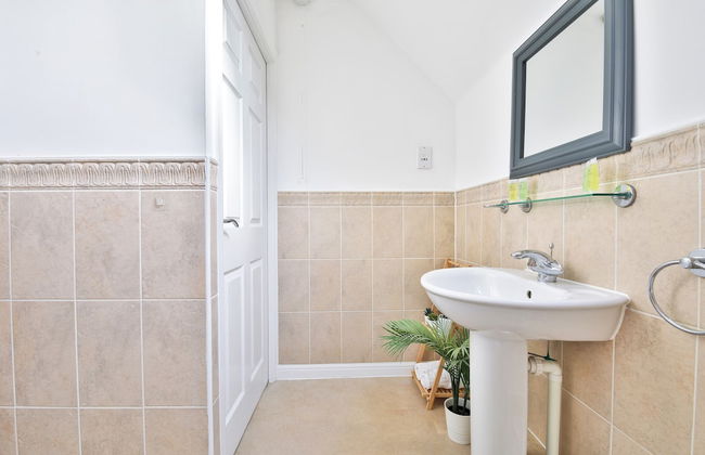 2 Bed House Near Beach with Free Parking - Foto 31