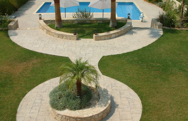 Three Bedroom Villa With Private Pool and Landscaped Garden Close to the Beach - Foto 15