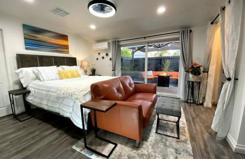 Sunrize Destinations - Newly renovated Mesa Studio - Photo 3