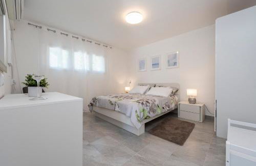 Villa Maslenica - Photo 18