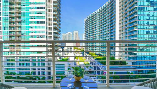 Contemporary Midtown Condo - Pool & Free Parking - Foto 5