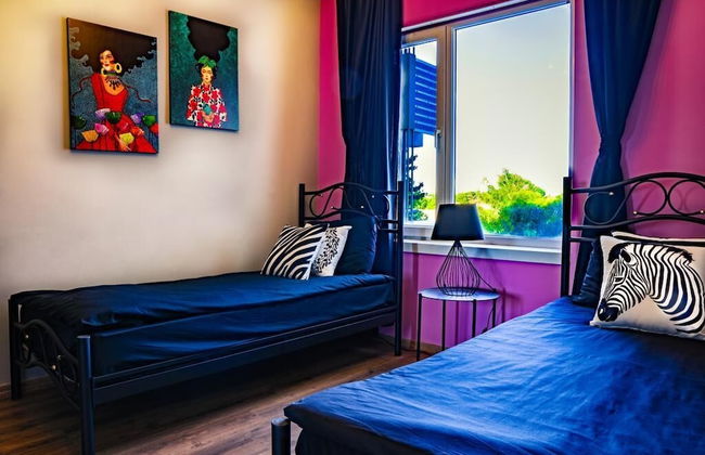 Lara Suits - Foto 75