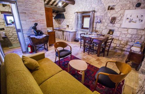 Charming Apartment in Abbateggio with Mountain View, 60 m² - Foto 2