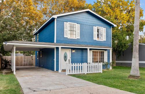 Seabrook 3BR Sleeps 10 w Backyard, Fire Pit Near Kemah - Foto 45