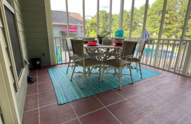 Labrador Lake with FirePit and Billiards - Foto 31