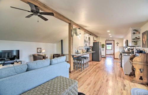 Lovely Barn Loft with Mountain Views on Horse Estate - Foto 2