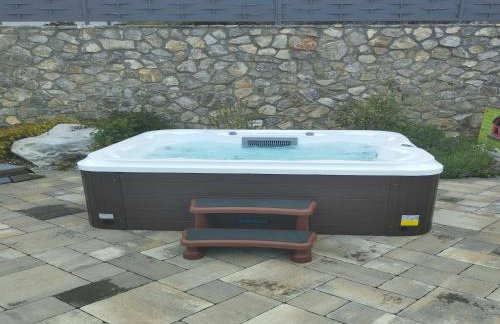 Villa Lemily - Five Bedroom with Swimming Pool - Photo 44