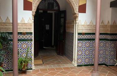Santa Marina Suite Córdoba con Patio Andalusí - Foto 2