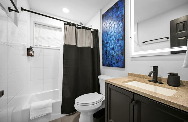 Escape to This Gorgeous new Wilton Manors Villa - Photo 11