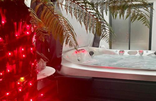 cocoon romantique avec jacuzzi proche plage - Photo 2