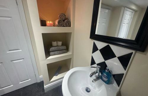 The Hidden Hicks - Sleeps 2 - Foto 24