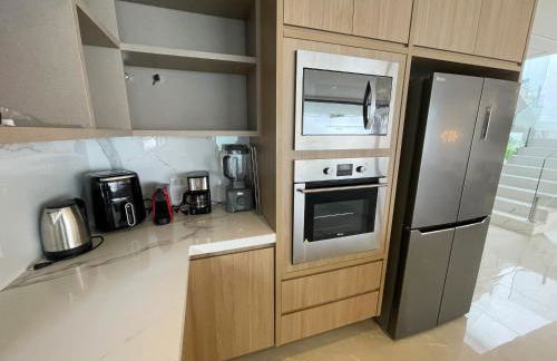 Casa moderna alto padrão em condomínio - Foto 24