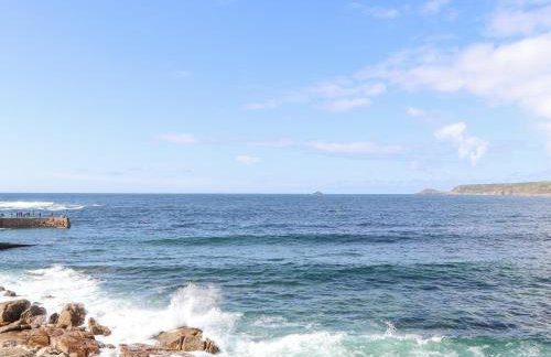 Harbour Studio - Photo 26