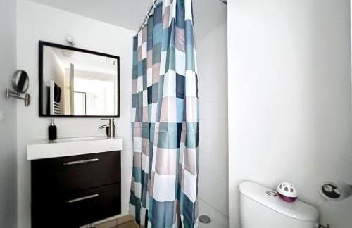 Studio paisible - métro Oullins centre - Foto 2