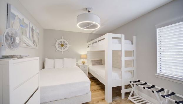 Triton Balcony w Pool View Chic Design - Foto 4, Habitación