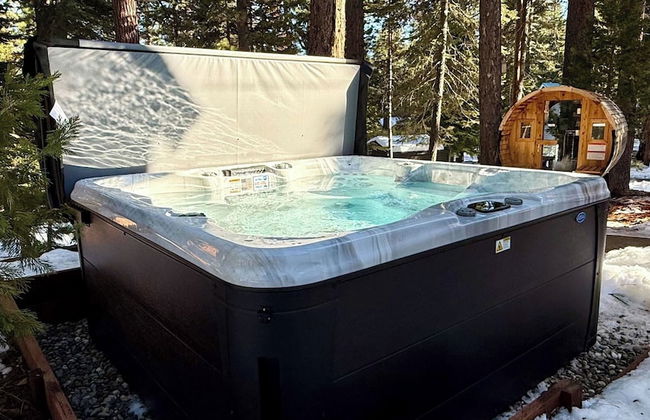 Peaceful Tahoe Retreat by Avantstay Cozy Modern Cabin Sauna, Hot Tub + Fireplace Near Lake - Foto 36
