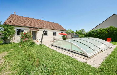 Gorgeous Home In Briare With Sauna - Photo 8