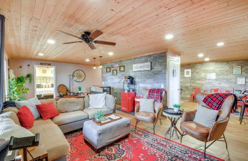 Lakemont Mountain Cabin with Game Room and Hot Tub! - Foto 16