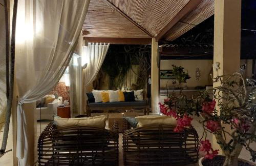 Casa alto padrão na Ferradura em condomínio com piscina privativa - Foto 5