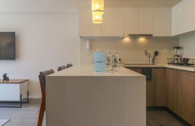 w Charming 1BR in San Isidro - Photo 5