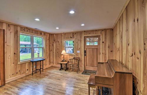 Rustic Sunset Escape on 67 Acres Outdoor Kitchen - Foto 4