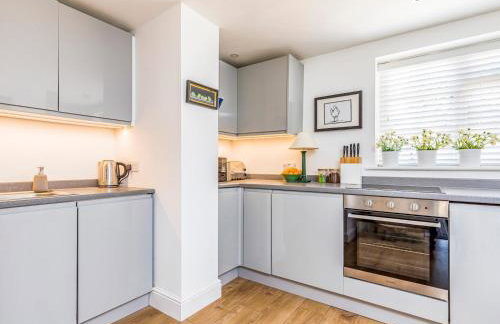 Charming Cottage with Garden - Pass the Keys - Foto 11