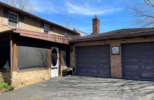 Spacious Antique Charm Home by Leavetown Vacations - Foto 11