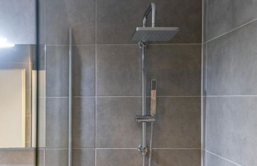 Peaceful City Garden Apartment - Foto 15