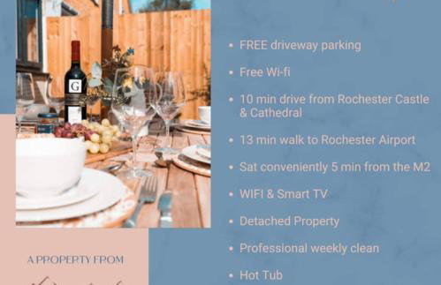 Luxury Renovated Bungalow with wheel chair access, Hot Tub and Fire Pit - Foto 48