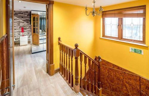 Huge 6 Beds House in Zone 2 London-MobileRateOffers-Families-Leisure-Parking-WiFi-PoolTable-Netflix-Sleeps15! - Foto 39