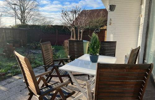 Geräumiges Haus mit viel Platz, Garten und den Parkplätzen - Foto 2