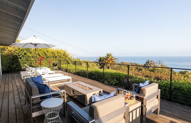 Bluff by Avantstay Gorgeous Malibu Getaway w/ Hot Tub & Spectacular Ocean Views - Photo 16
