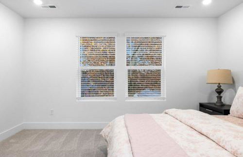 Creswell lane! Where luxury meets entertainment! - Foto 55