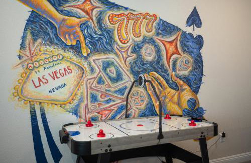 Modern Spacious 6BR Villa with Game Loft 5 Min to Strip, Stadium & Shopping! - Foto 50